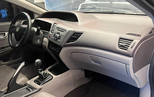imagem-https://www.socarrao.com.br/sc-vehicle-images-prod/4469153/1793223298502-8613755_7_B_ff83d4a8d3.jpeg