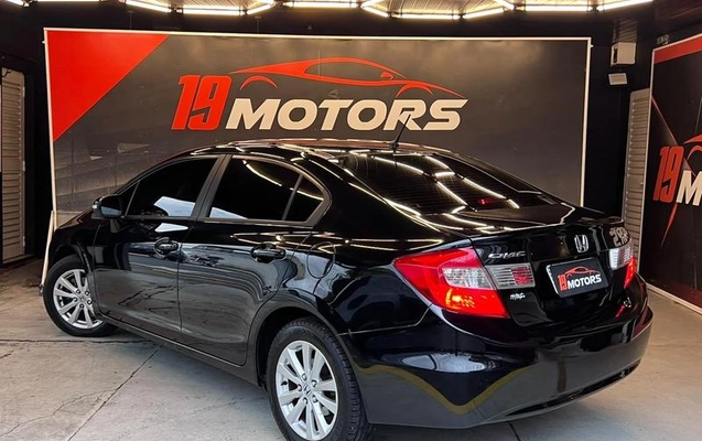 imagem-https://www.socarrao.com.br/sc-vehicle-images-prod/4469153/1793223298503-8613755_4_B_4753a9af43.jpeg