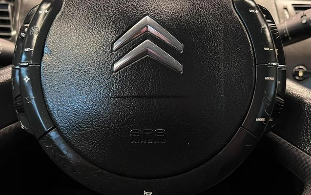 imagem-https://www.socarrao.com.br/sc-vehicle-images-prod/4469207/1793223304900-8613821_18_B_0373130207.jpeg