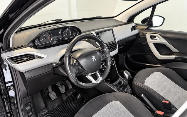 imagem-https://www.socarrao.com.br/sc-vehicle-images-prod/4469247/1793196712203-8454700_6_B_b19ad4fca8.jpeg
