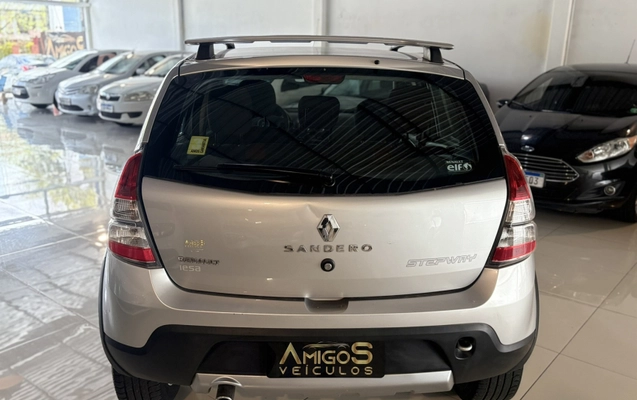 imagem-https://www.socarrao.com.br/sc-vehicle-images-prod/4469266/1793283370249-app-photos-VNByueHabVwxd2hbQj90gHO1n2CDUa3n.jpg