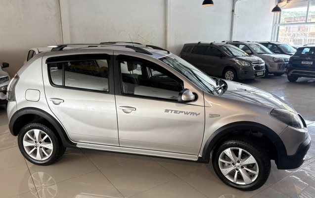 imagem-https://www.socarrao.com.br/sc-vehicle-images-prod/4469266/1793283370251-app-photos-jMSARqzTPrHF9amci55uH9cniSlVv468.jpg