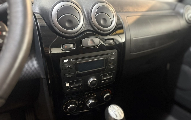 imagem-https://www.socarrao.com.br/sc-vehicle-images-prod/4469266/1793283370258-app-photos-VU24gLSejxsS6EJMQ4AmBP79dv1SJRcu.jpg