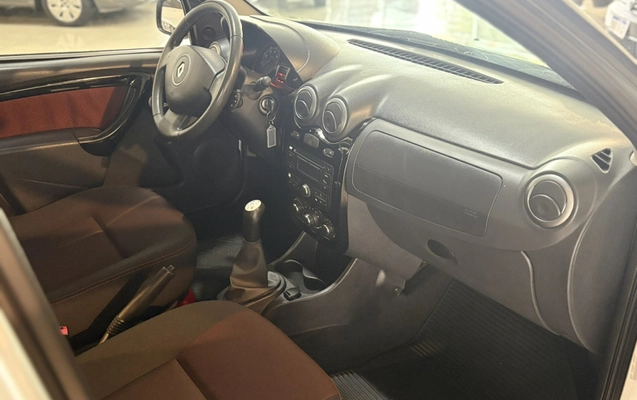 imagem-https://www.socarrao.com.br/sc-vehicle-images-prod/4469266/1793283370263-app-photos-pkVbBHeOAUjdNBJh9lJG5xjJvFBf3FX0.jpg