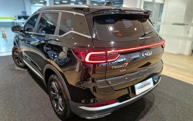 imagem-https://www.socarrao.com.br/sc-vehicle-images-prod/4469359/1793197456361-8613930_7_B_87601cb49a.jpeg