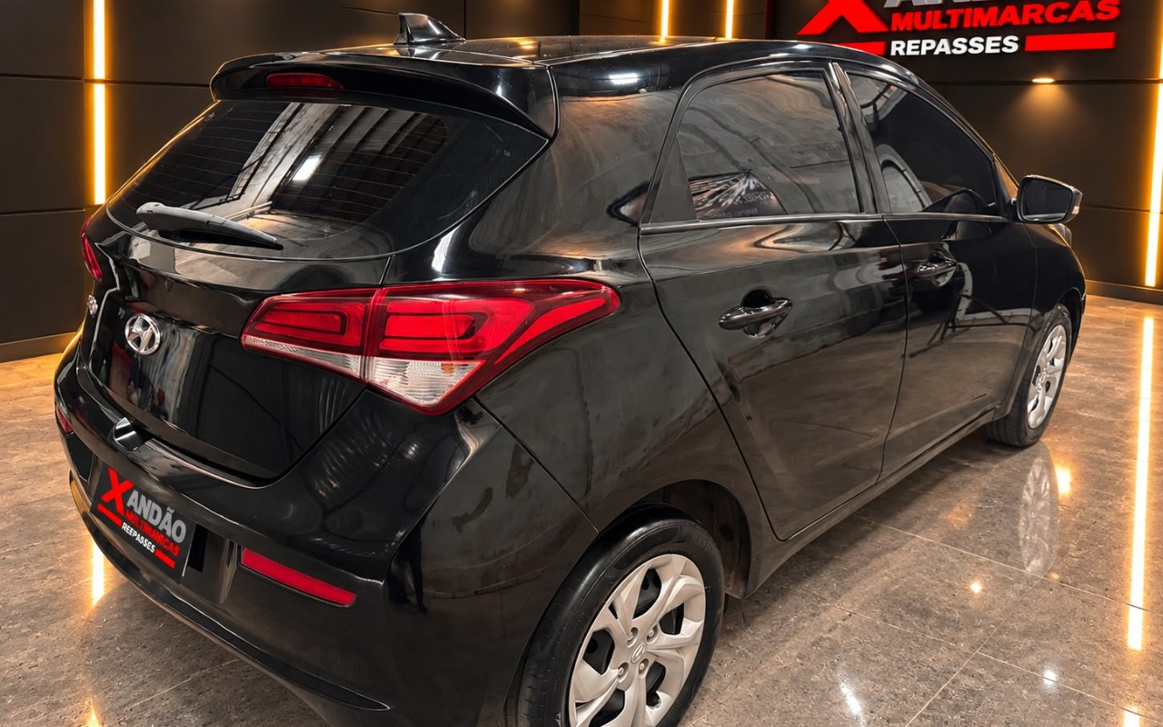 imagem-https://www.socarrao.com.br/sc-vehicle-images-prod/4469383/1793197643744-V2hhdHNBcHAgSW1hZ2UgMjAyNi0xMC0yOCBhdCAxMC4zNy4zNSAoMSkuanBlZw.jpeg