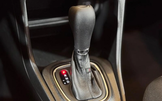 imagem-https://www.socarrao.com.br/sc-vehicle-images-prod/4469443/1793208214945-8610793_18_B_95ddc0666d.jpeg