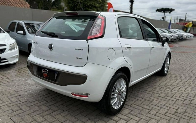 imagem-https://www.socarrao.com.br/sc-vehicle-images-prod/4469497/1793208016308-8611812_9_B_e12a47719e.jpeg