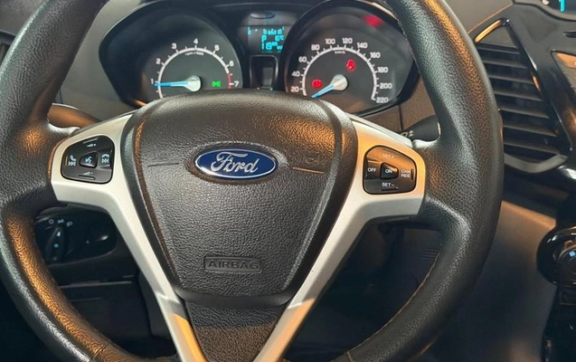 imagem-https://www.socarrao.com.br/sc-vehicle-images-prod/4469501/1793198698693-7899846_14_B_e42ca2881f.jpeg