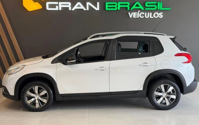 imagem-https://www.socarrao.com.br/sc-vehicle-images-prod/4469560/1793200342635-8614024_16_B_900f49c1f6.jpeg
