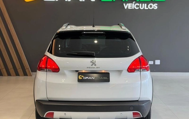 imagem-https://www.socarrao.com.br/sc-vehicle-images-prod/4469560/1793200342638-8614024_13_B_2177a21232.jpeg