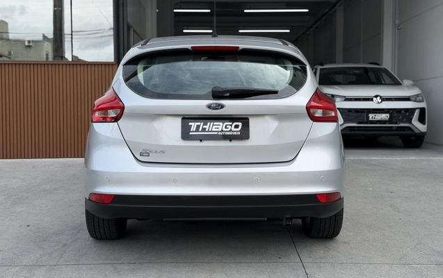 imagem-https://www.socarrao.com.br/sc-vehicle-images-prod/4469596/1793199385371-003_70ed98e058968066ed7554e8dd5f1501.jpg