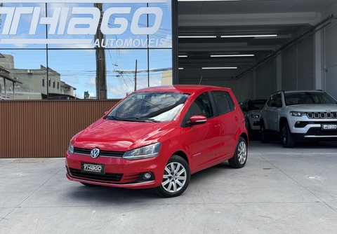 Volkswagen Fox 2015 Vermelho — foto 1 de 3