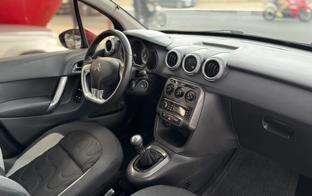 imagem-https://www.socarrao.com.br/sc-vehicle-images-prod/4469627/1793199837703-V2hhdHNBcHAgSW1hZ2UgMjAyNi0xMC0yOCBhdCAxMS41OC4wOCAoMSkuanBlZw.jpeg