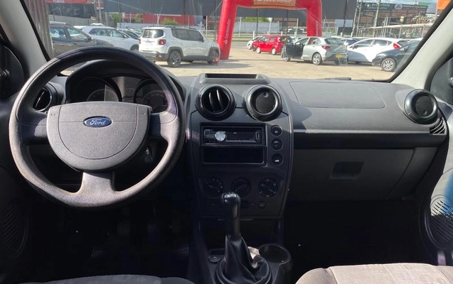 imagem-https://www.socarrao.com.br/sc-vehicle-images-prod/4469687/1793200231448-8600183_5_B_11237b1138.jpeg