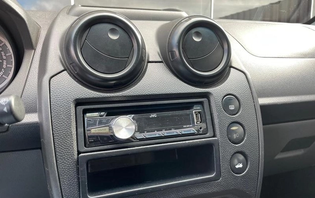 imagem-https://www.socarrao.com.br/sc-vehicle-images-prod/4469687/1793200231455-8600183_8_B_25be6f1bed.jpeg