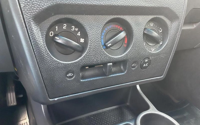 imagem-https://www.socarrao.com.br/sc-vehicle-images-prod/4469687/1793200231457-8600183_9_B_5057a8f159.jpeg