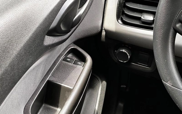 imagem-https://www.socarrao.com.br/sc-vehicle-images-prod/4469707/1793200402852-8609156_18_B_d9f1792928.jpeg