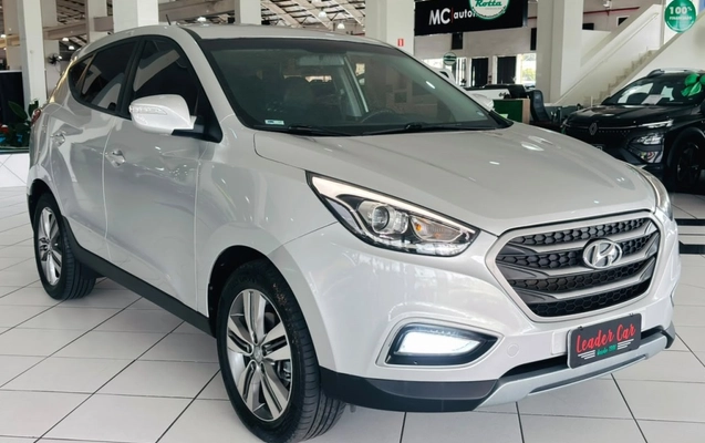 imagem-https://www.socarrao.com.br/sc-vehicle-images-prod/4469734/1793200579544-15_121542.jpg