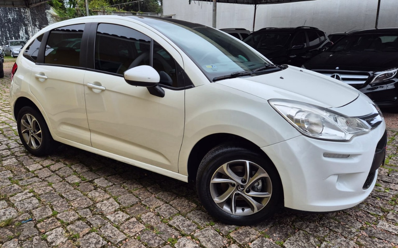 imagem-https://www.socarrao.com.br/sc-vehicle-images-prod/4469936/1793202202453-V2hhdHNBcHAgSW1hZ2UgMjAyNi0xMC0yNyBhdCAxMC4wOC4xOCAoMSkuanBlZw.jpeg