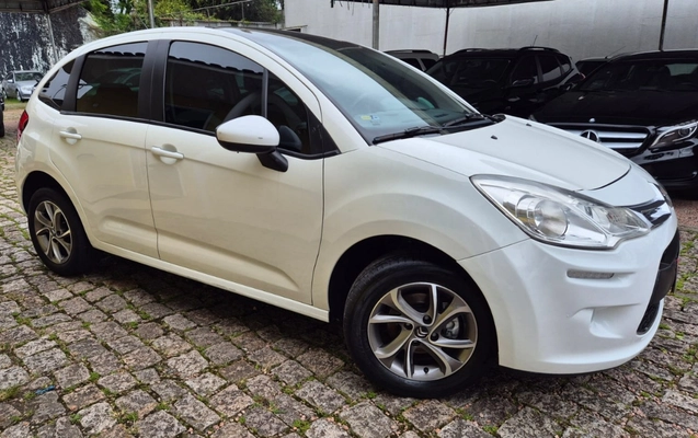imagem-https://www.socarrao.com.br/sc-vehicle-images-prod/4469936/1793202202453-V2hhdHNBcHAgSW1hZ2UgMjAyNi0xMC0yNyBhdCAxMC4wOC4xOCAoMSkuanBlZw.jpeg