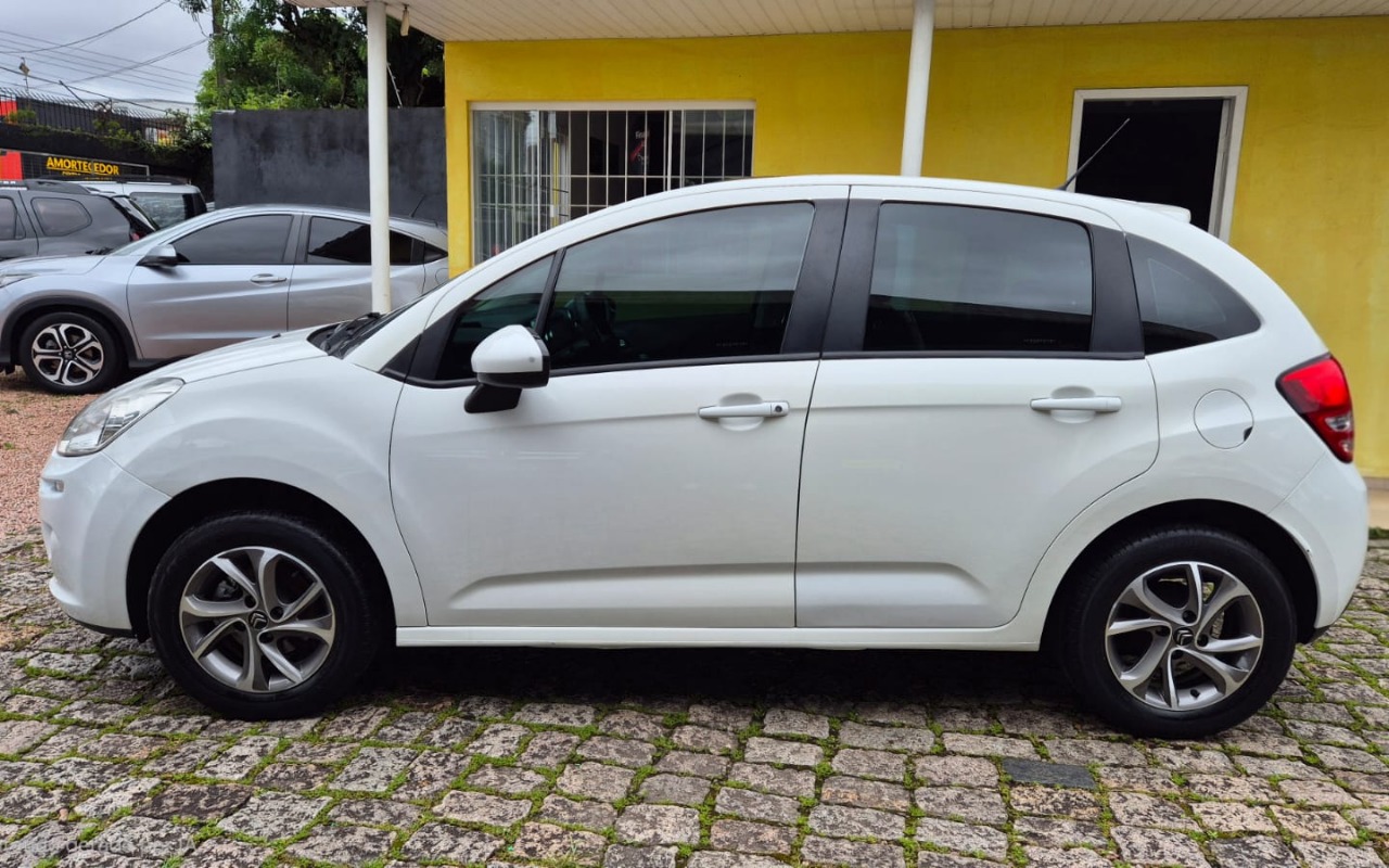 imagem-https://www.socarrao.com.br/sc-vehicle-images-prod/4469936/1793202202511-V2hhdHNBcHAgSW1hZ2UgMjAyNi0xMC0yNyBhdCAxMC4wOC4xOC5qcGVn.jpeg