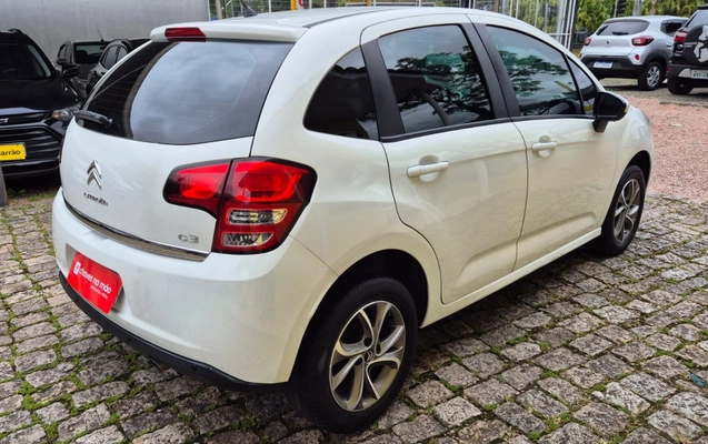 imagem-https://www.socarrao.com.br/sc-vehicle-images-prod/4469936/1793202202567-V2hhdHNBcHAgSW1hZ2UgMjAyNi0xMC0yNyBhdCAxMC4wOC4xOSAoMykuanBlZw.jpeg