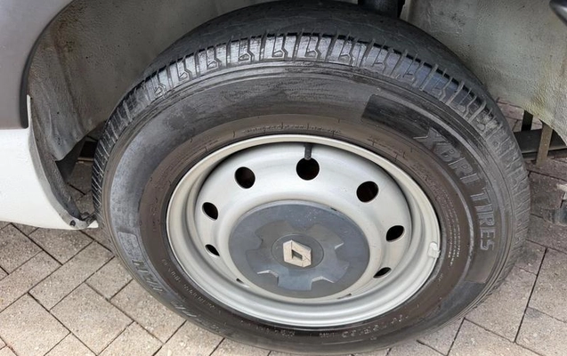 imagem-https://www.socarrao.com.br/sc-vehicle-images-prod/4470066/1793203468975-8614000_7_B_4559c90d82.jpeg