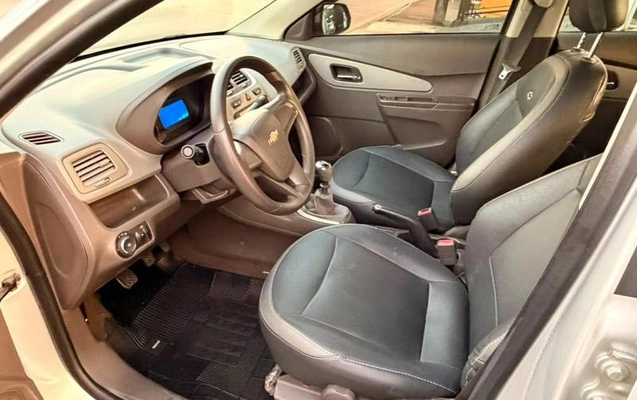 imagem-https://www.socarrao.com.br/sc-vehicle-images-prod/4470087/1793203612357-8275936_0_B_9ea16558e5.jpeg