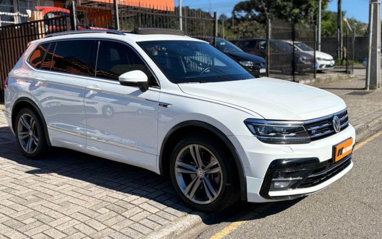imagem-https://www.socarrao.com.br/sc-vehicle-images-prod/4470154/1793204007253-RkNfMzkzOV84NDQ4NDI1XzlfVl8xNTY4ZjQ1MzlkLmpwZWc.jpeg