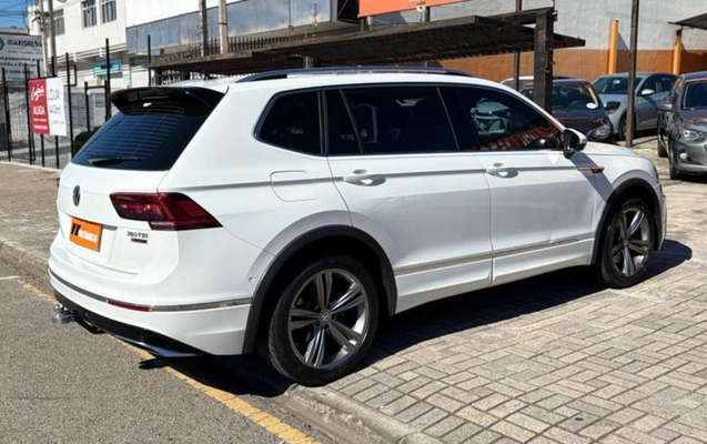 imagem-https://www.socarrao.com.br/sc-vehicle-images-prod/4470154/1793204007341-RkNfMzkzOV84NDQ4NDI1XzdfVl85ODlhNjQ1ZmI4LmpwZWc.jpeg