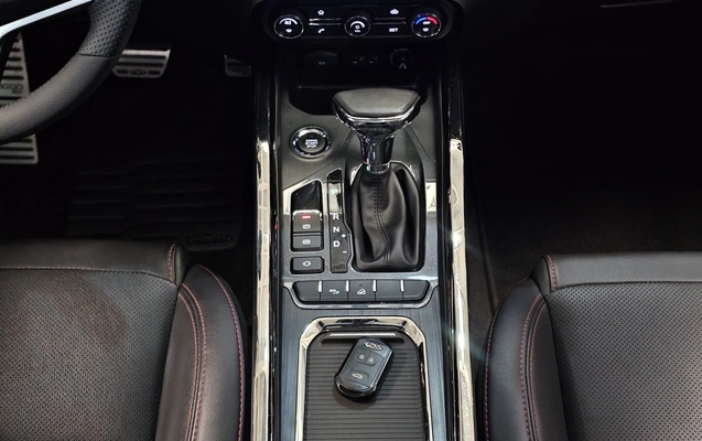 imagem-https://www.socarrao.com.br/sc-vehicle-images-prod/4470173/1793204083045-1_055446.jpg