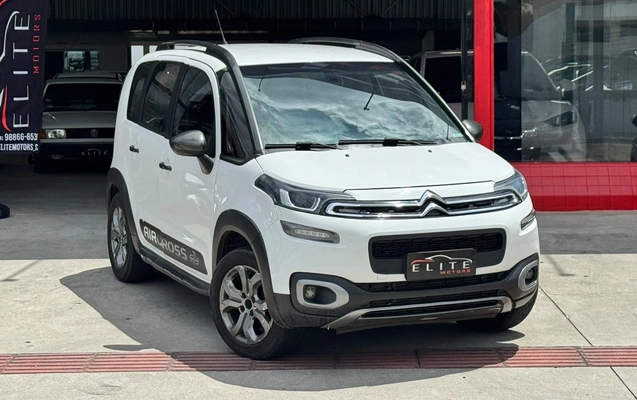 imagem-https://www.socarrao.com.br/sc-vehicle-images-prod/4470194/1793204190309-df6fda8eeef145c0b389e7bdfe3ad797_1792414556746.jpg