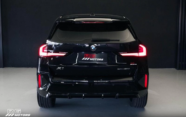 imagem-https://www.socarrao.com.br/sc-vehicle-images-prod/4470195/1793204200763-8614351_13_B_6791324bdd.jpeg