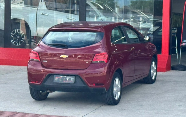 imagem-https://www.socarrao.com.br/sc-vehicle-images-prod/4470207/1793204270004-1938c9c9c0cb4863b52e5b4945f6e227_1792437864300.jpg