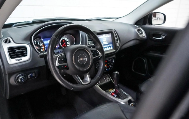 imagem-https://www.socarrao.com.br/sc-vehicle-images-prod/4470316/1793204895023-c9315e5aa8b0400ea4fb4baf79613d09_1764703135825.jpg
