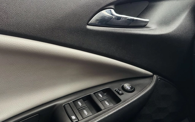 imagem-https://www.socarrao.com.br/sc-vehicle-images-prod/4470349/1793205211252-vehicle_image_1793192292_44e88cf2c6d3dd70fe773a2913d1aaed.jpeg