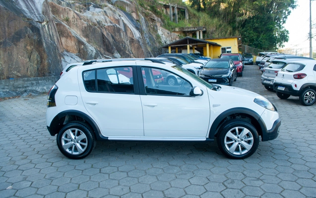imagem-https://www.socarrao.com.br/sc-vehicle-images-prod/4470423/1793205831665-3c3ec2684d19468da55d330ce10b6b6d_1793205690897.jpg