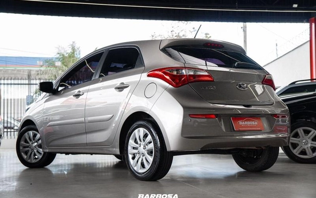imagem-https://www.socarrao.com.br/sc-vehicle-images-prod/4470746/1793208336739-8599725_9_B_0421670670.jpeg