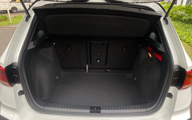 imagem-https://www.socarrao.com.br/sc-vehicle-images-prod/4470781/1793208588225-integration-api-66pZT4526NAK72ph3K6u4tqr6v8rqz5D.jpg