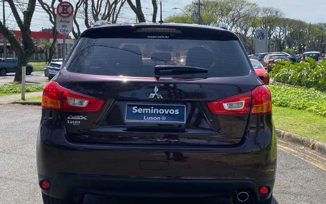 imagem-https://www.socarrao.com.br/sc-vehicle-images-prod/4470840/1793208904626-6abbdd4ddaf95061701621.jpeg