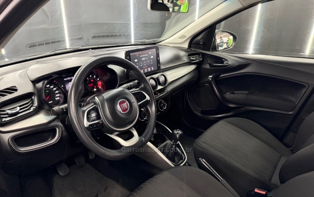 imagem-https://www.socarrao.com.br/sc-vehicle-images-prod/4471048/1793209926804-6ea8222295c2ab04e6d80299eed3b5c6_big.jpeg