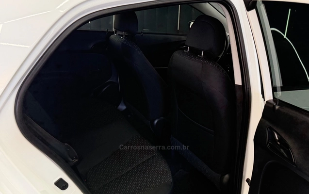 imagem-https://www.socarrao.com.br/sc-vehicle-images-prod/4471060/1793209948467-47dd889bddf5c2f61d3ff25942910cbb_big.jpeg