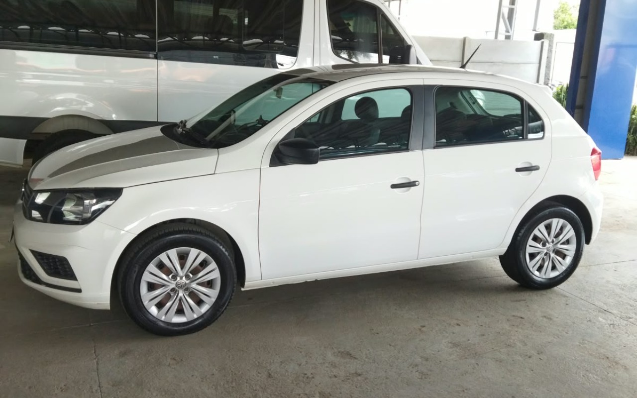imagem-https://www.socarrao.com.br/sc-vehicle-images-prod/4471261/1793211358349-MzI4MGE2M2YtNDgzOS00OWZmLWFmZWEtYWJlYTc2ZGQyY2YwLmpwZw.jpg