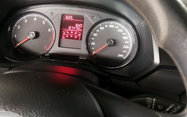 imagem-https://www.socarrao.com.br/sc-vehicle-images-prod/4471261/1793211358486-NjEyMDBjY2UtMjkzZC00MzZkLWEyMTQtNTZlNjhmZGQzYTFhLmpwZw.jpg