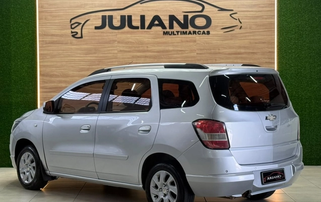 imagem-https://www.socarrao.com.br/sc-vehicle-images-prod/4471300/1793211617738-rOuoOSIi8scCkuEQylIGVWarLUiMBMxR.jpg