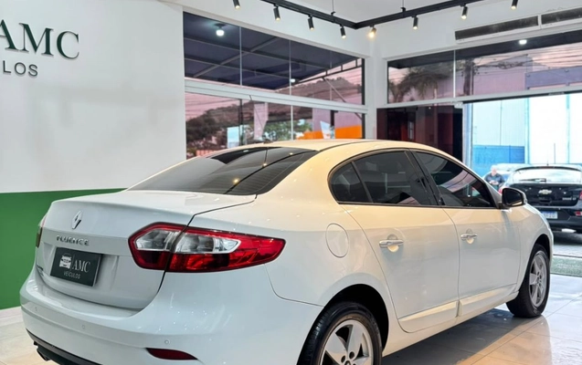 imagem-https://www.socarrao.com.br/sc-vehicle-images-prod/4471904/1793215957317-61e575e8ce694aad8f66b0f07410c3d4_1793215883084.jpg