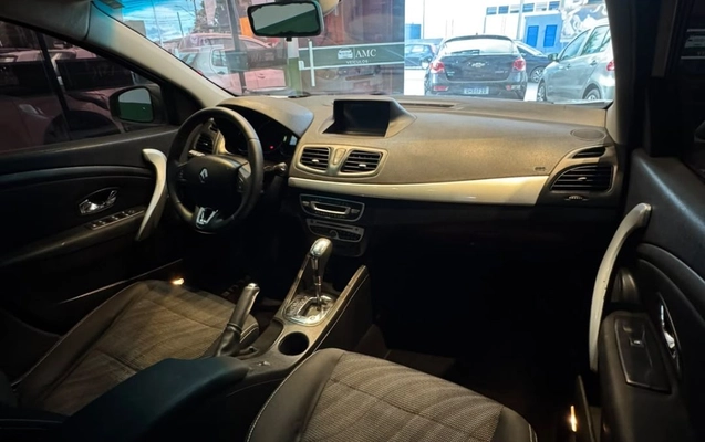 imagem-https://www.socarrao.com.br/sc-vehicle-images-prod/4471904/1793215957318-58a4ae66b90348ee891d62f47b588d4d_1793215883095.jpg