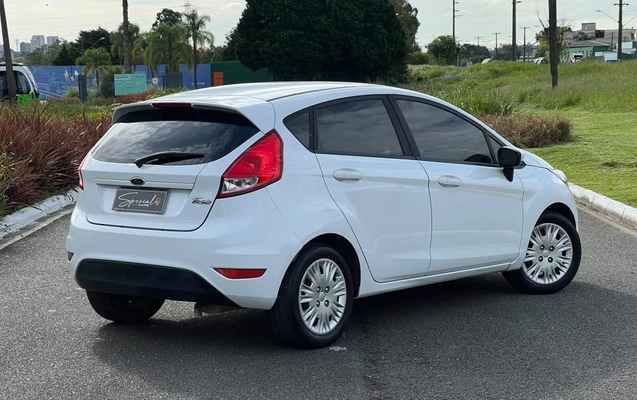 imagem-https://www.socarrao.com.br/sc-vehicle-images-prod/4472081/1793217142071-V2hhdHNBcHAgSW1hZ2UgMjAyNi0xMC0yOCBhdCAxNi4wOS4zNCAoMSkuanBlZw.jpeg
