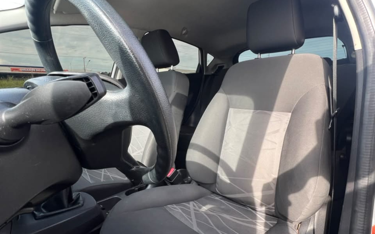 imagem-https://www.socarrao.com.br/sc-vehicle-images-prod/4472081/1793217142725-V2hhdHNBcHAgSW1hZ2UgMjAyNi0xMC0yOCBhdCAxNi4wOS40MS5qcGVn.jpeg